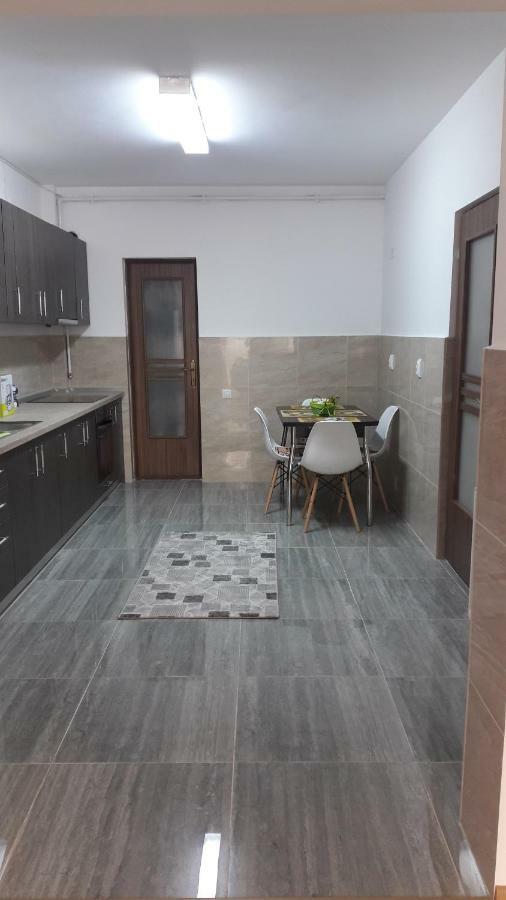 Travel Homzzz Apartments Târgu-Mureş Exteriér fotografie