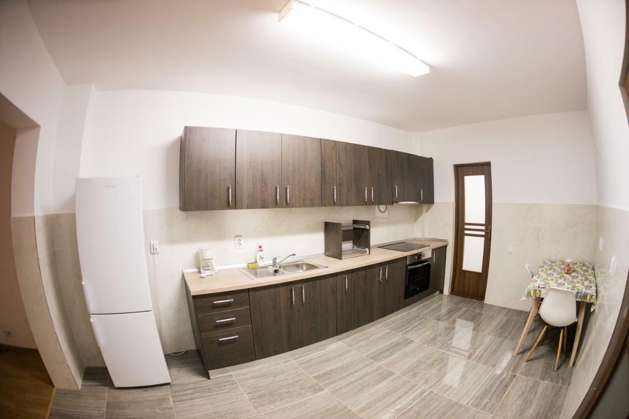 Travel Homzzz Apartments Târgu-Mureş Exteriér fotografie