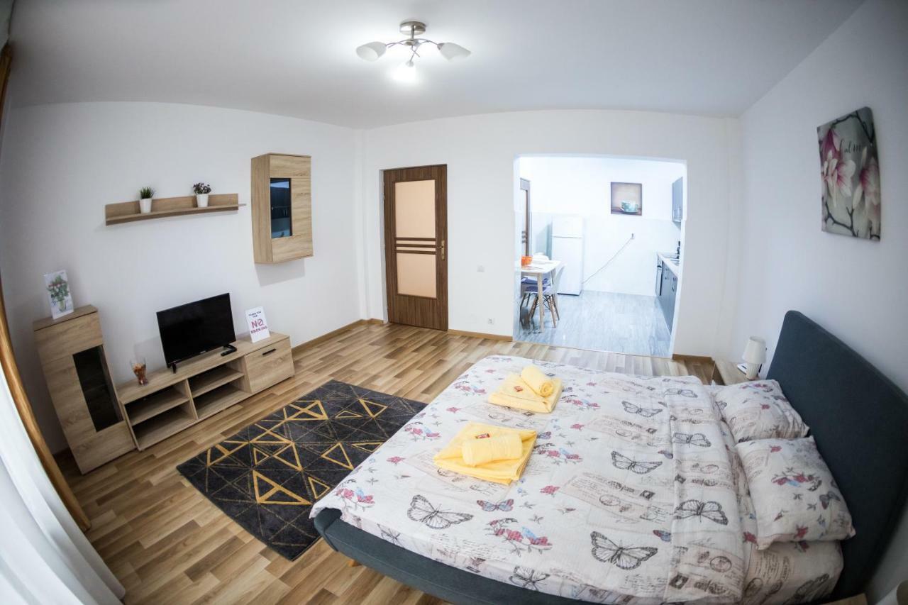 Travel Homzzz Apartments Târgu-Mureş Exteriér fotografie